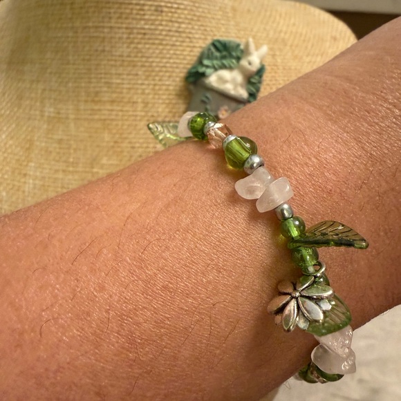 Adorable 3 Piece Easter Jewelry Bundle - Picture 5 of 8